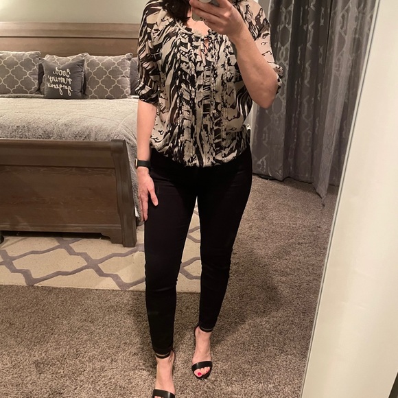 Black and Tan Blouse - Picture 2 of 7